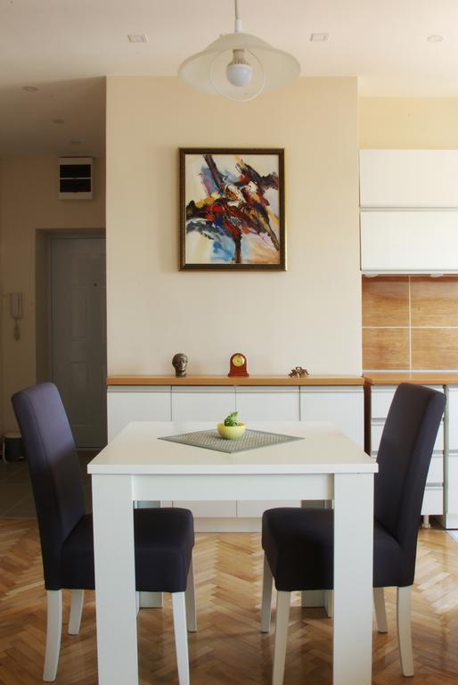 Ni Square Studio Apartment מראה חיצוני תמונה