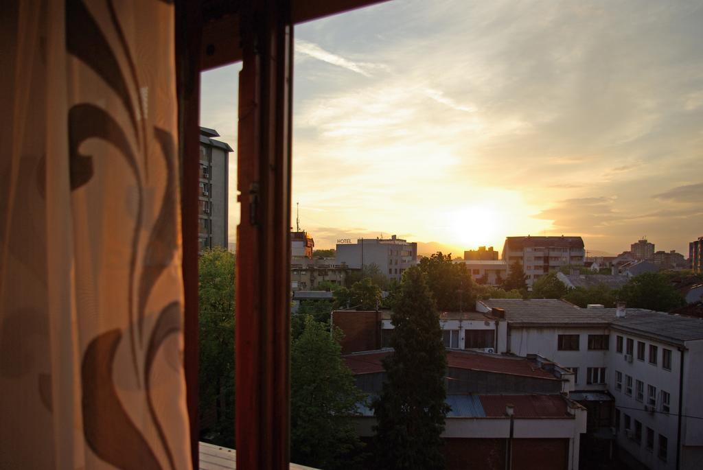 Ni Square Studio Apartment מראה חיצוני תמונה